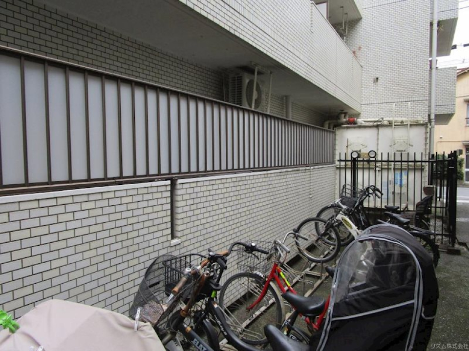 駐輪場。