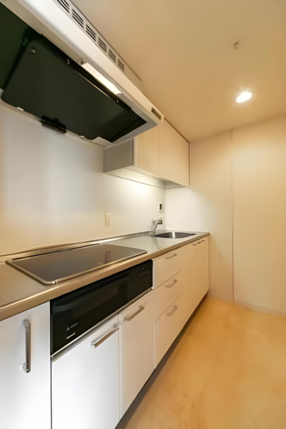 IHコンロが導入されたキッチンです。※写真は同タイプ住戸です。