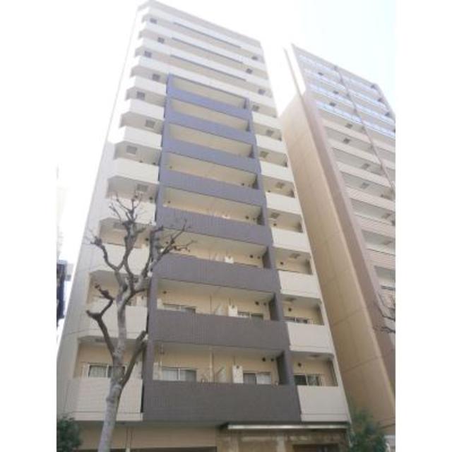 13階建ての建物の３階にあるお部屋です。