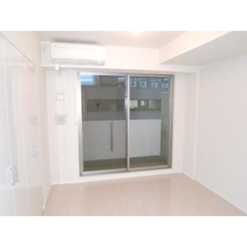 バルコニーへアクセスができます。※写真は同タイプ住戸です。