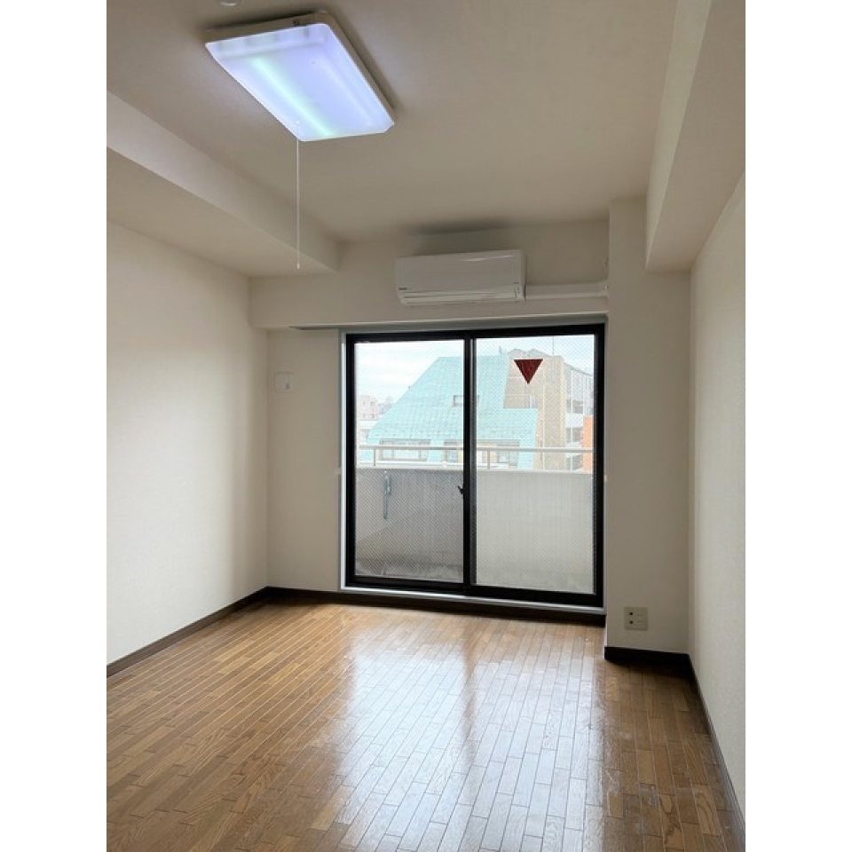 約8帖の1K。
2024年4月撮影