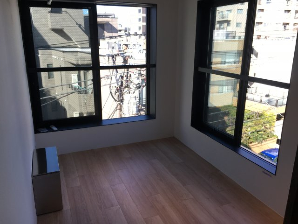 窓が複数方向にあります。※参考写真