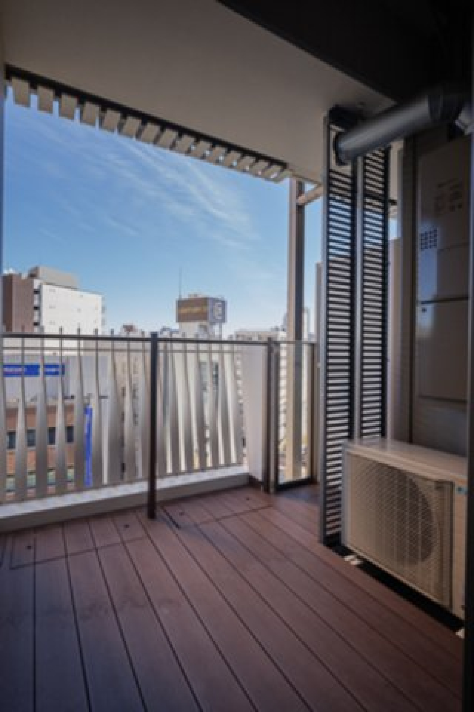 バルコニーの様子です。広々と使用できます。
※写真は同タイプ住戸です。