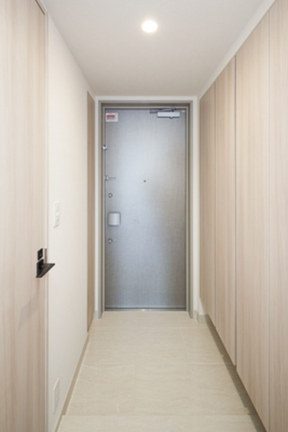 玄関の様子です。
※写真は同タイプ住戸です。