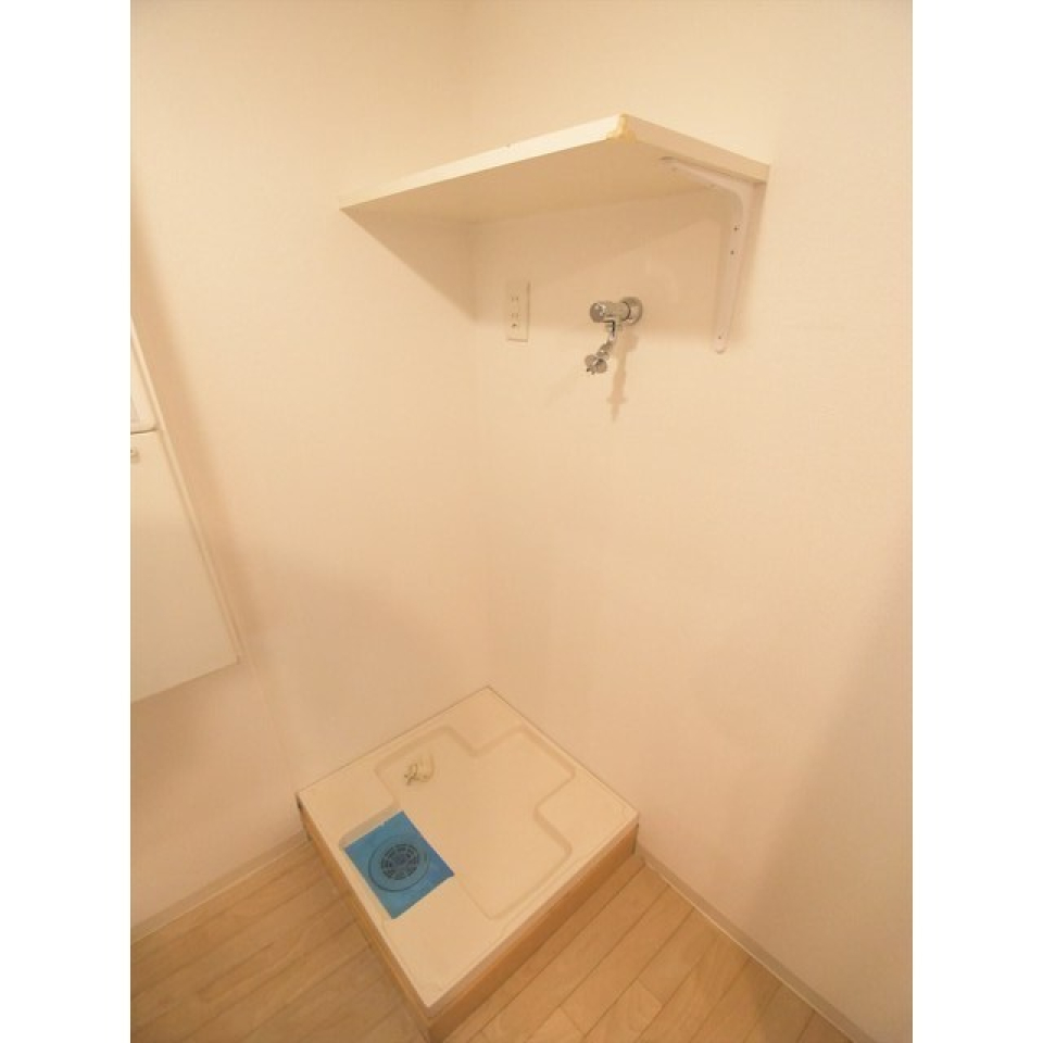 室内洗濯機置場です。