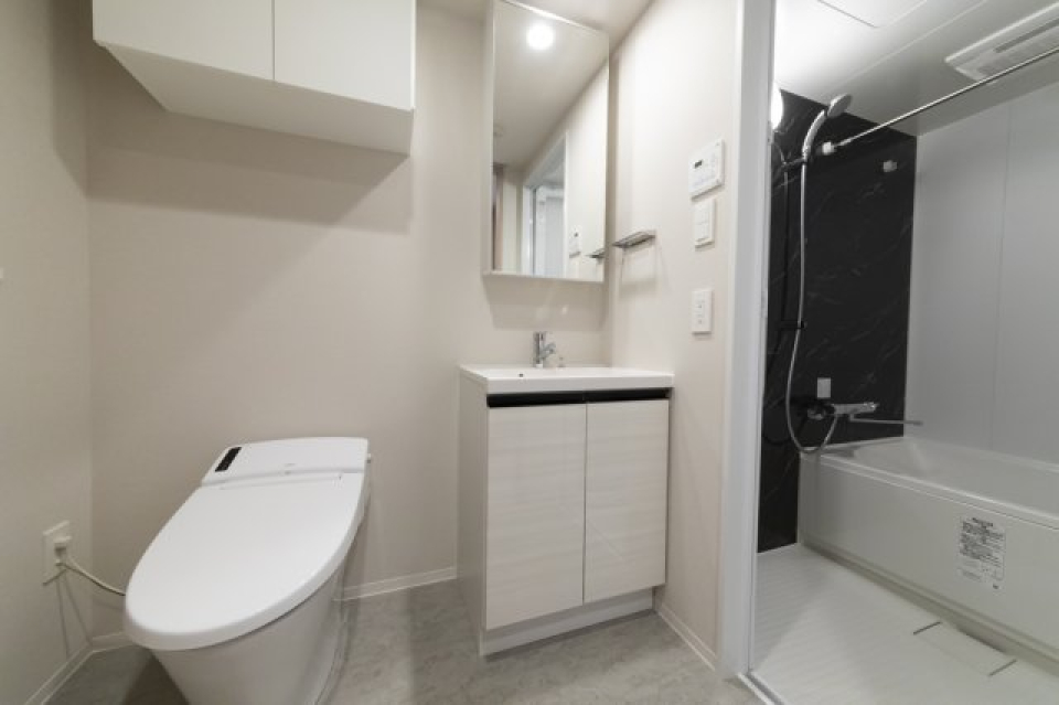 奥手は浴室です。
※実際の位置と反転しています。