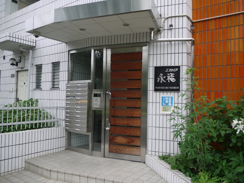 オートロックです。