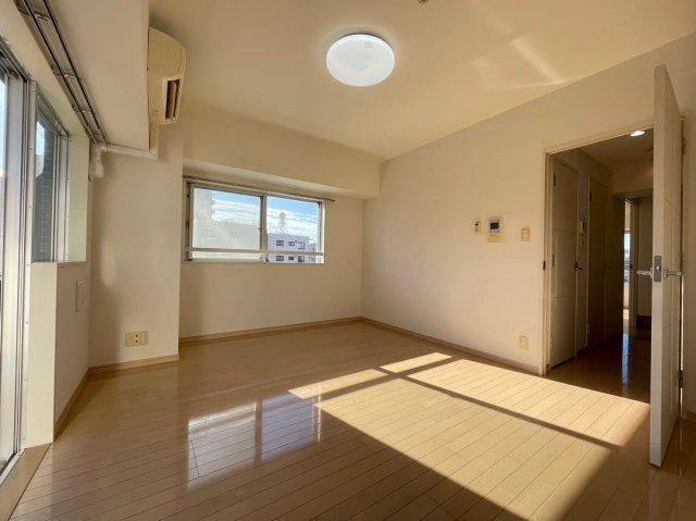 9.15帖のリビングダイニングです。