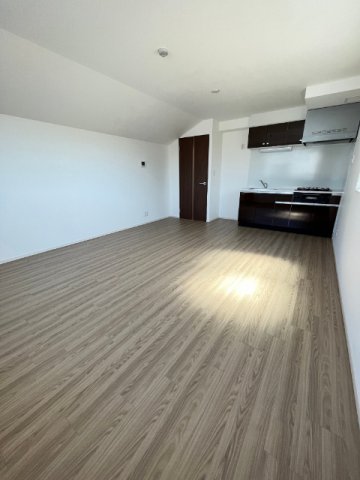 １３．９帖のLDKです。