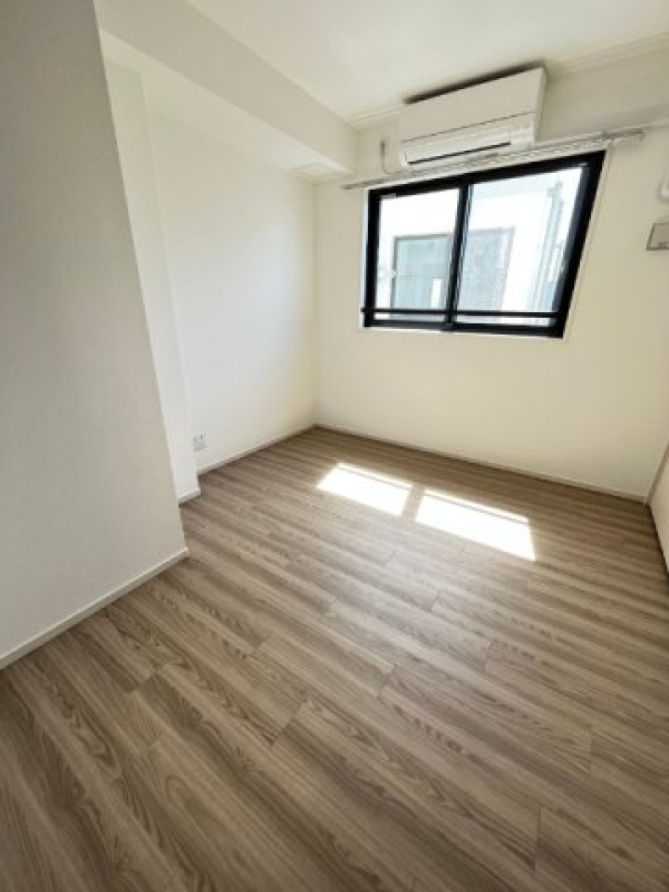 ４．７帖の洋室です。寝室にどうぞ。