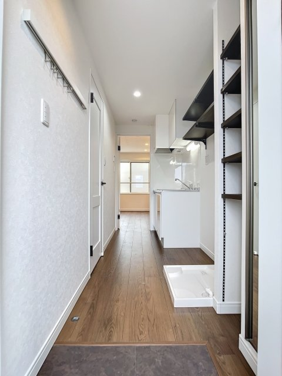 玄関からの様子です。