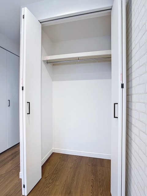 クローゼットの中の様子です。