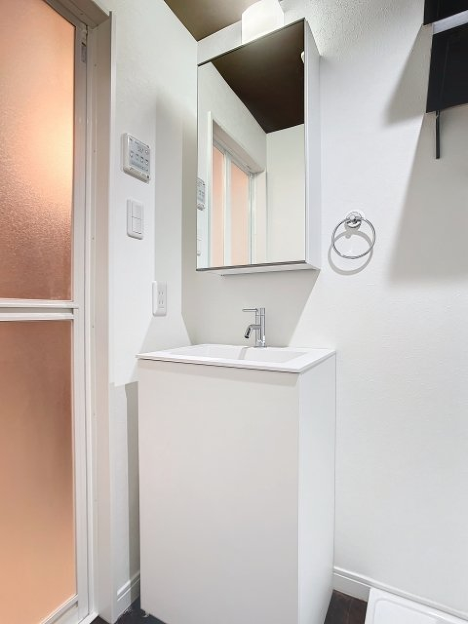 嬉しい独立洗面台です。