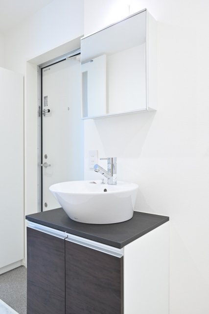 洗面所がスタイリッシュ。毎朝の支度が楽しくなりそう。