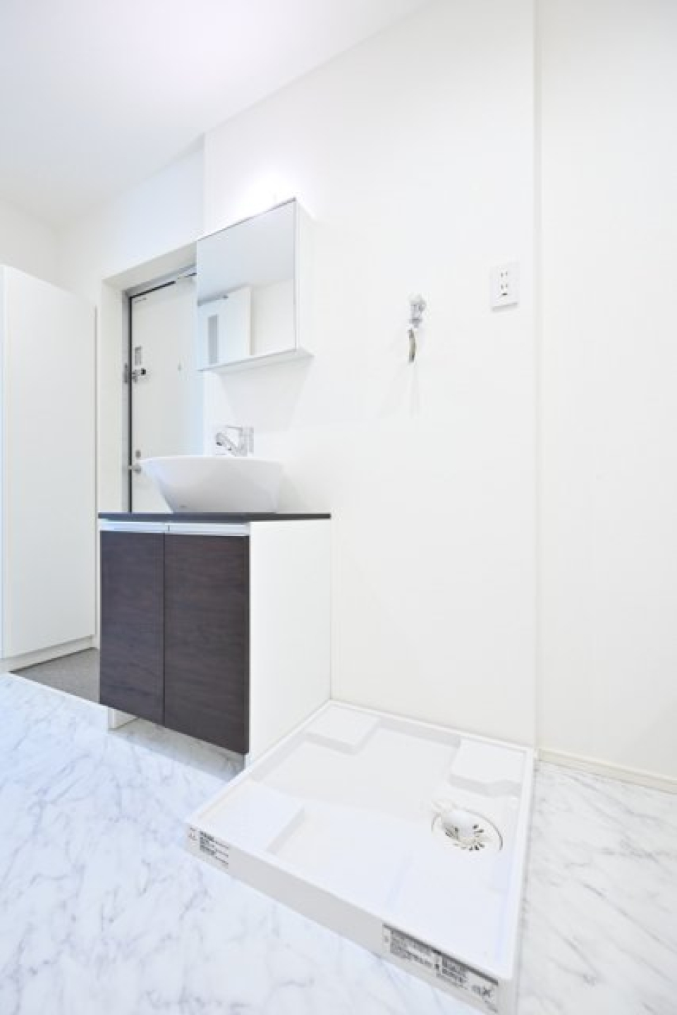 室内洗濯機置き場。