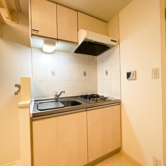 ２口のガスコンロが設置されています。