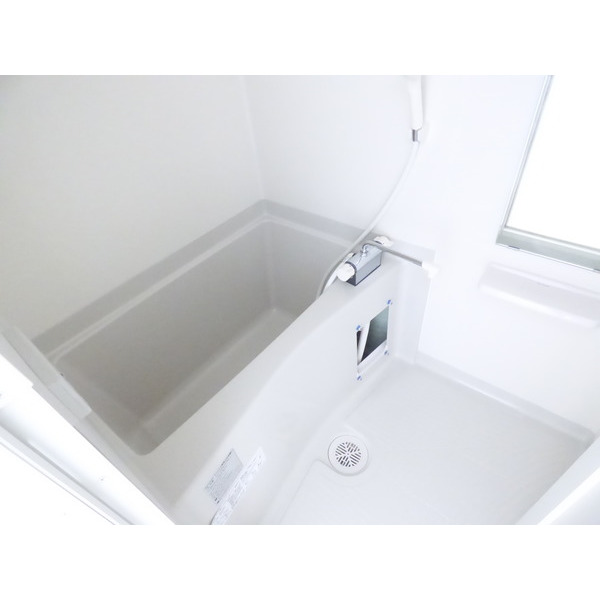 シンプルな浴室です。