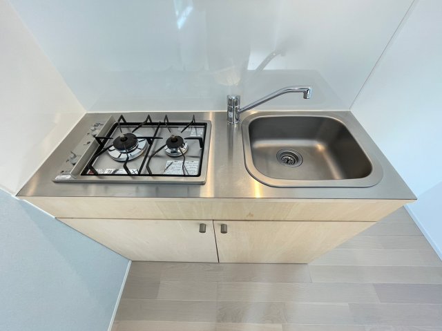 2口のガスコンロ付きです。