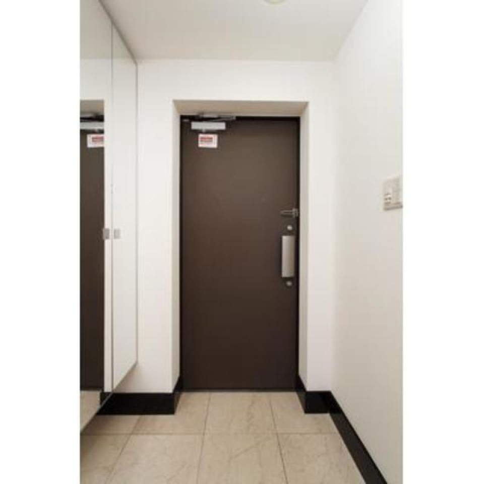 玄関も広々しています。もちろんシューズボックス付き！
※写真は同タイプ住戸です。