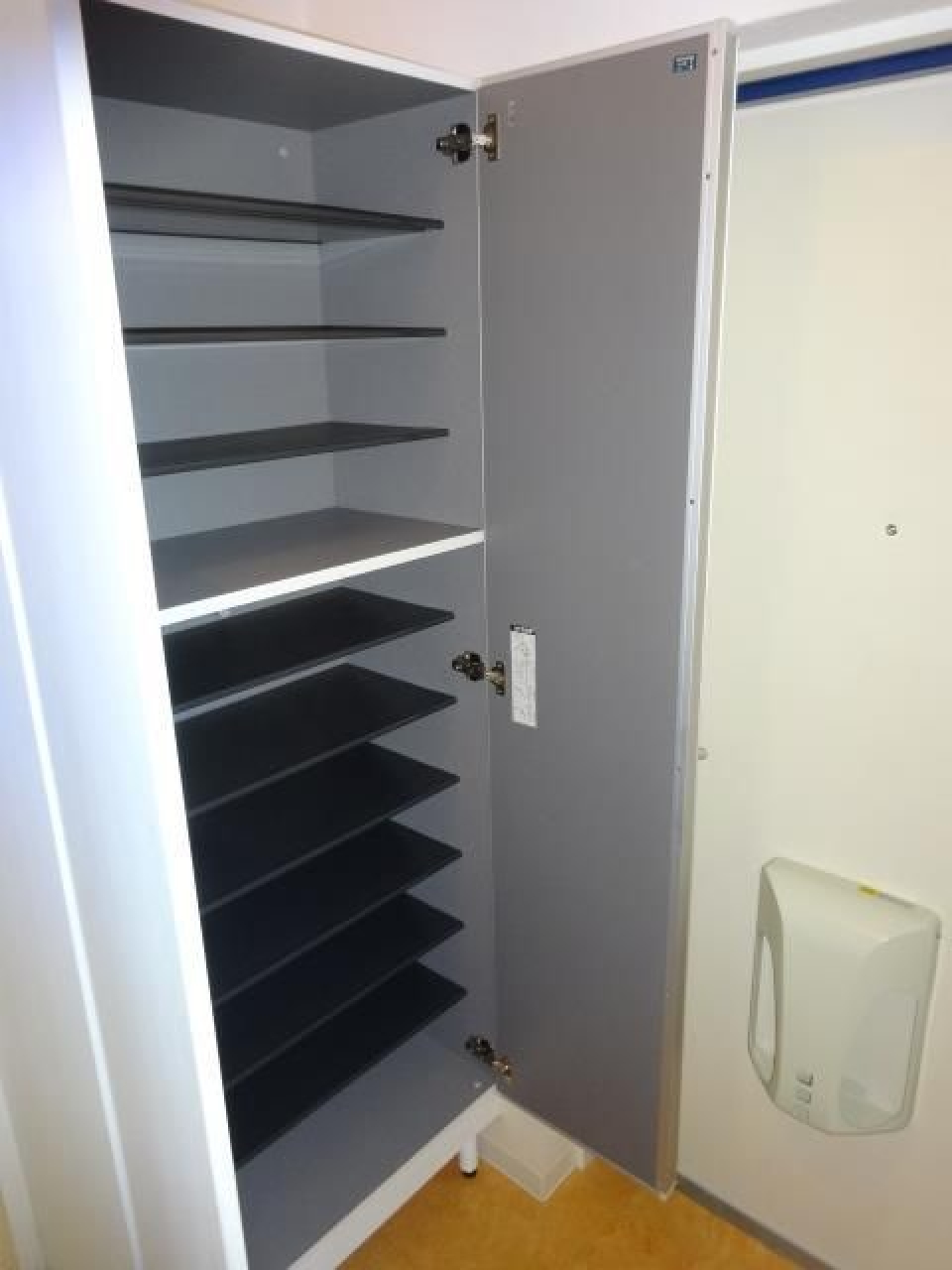 大きめのシューズボックス