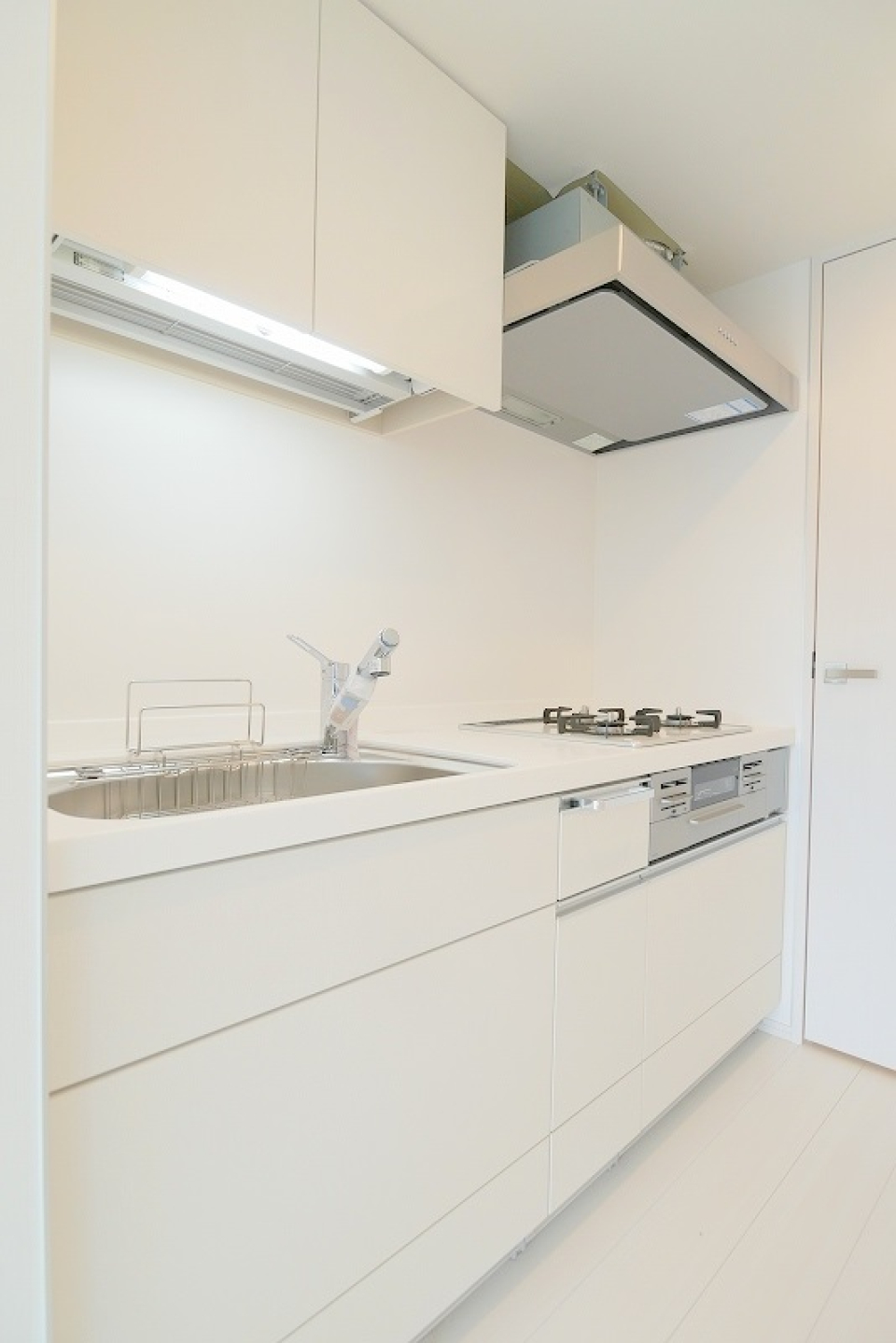 ３口のガスコンロが設置されています。