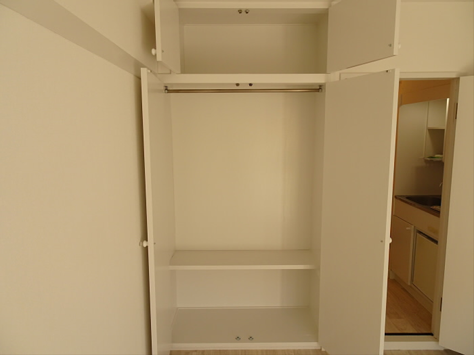 収納はセクション分けされています。