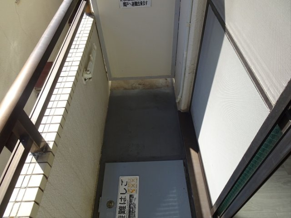 コンパクトなバルコニーです。