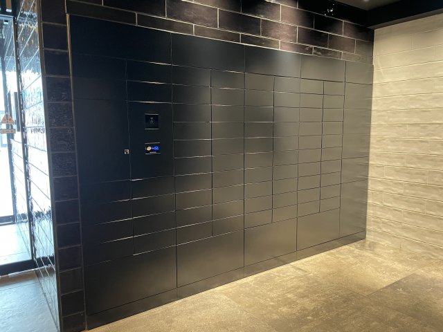 宅配ボックスが付いており、いつでも受け取り可能です。