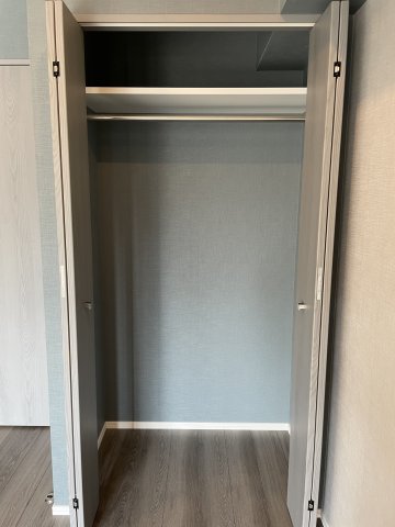 クローゼットの中の様子です。
※別号室同室タイプ