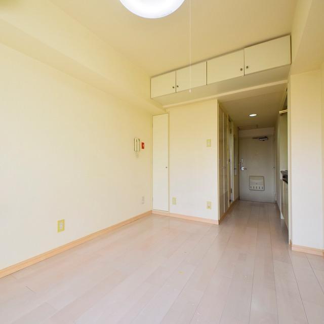 吊戸棚があります。