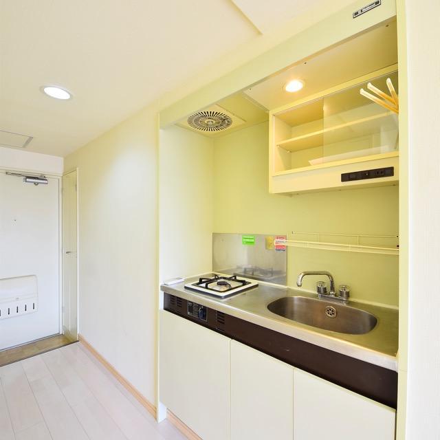 1口のガスコンロが導入されたキッチンです。