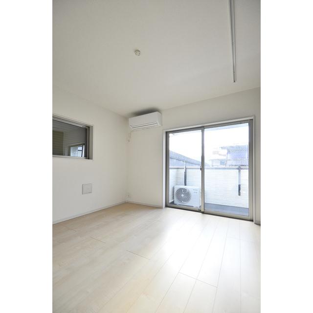 明るい雰囲気のお部屋です。