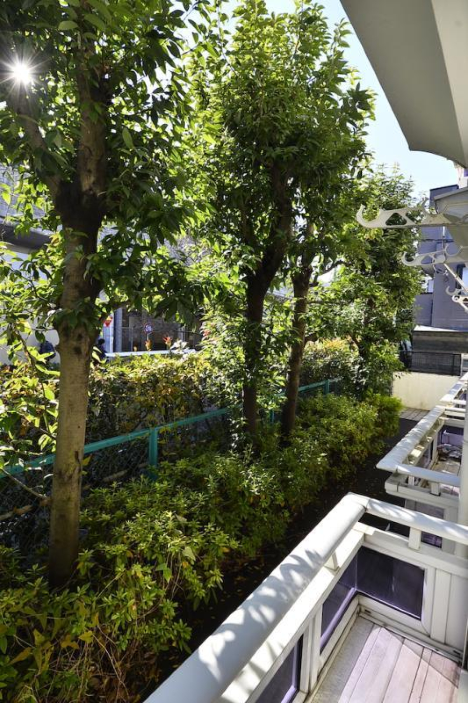 2階建ての1階に位置しています。