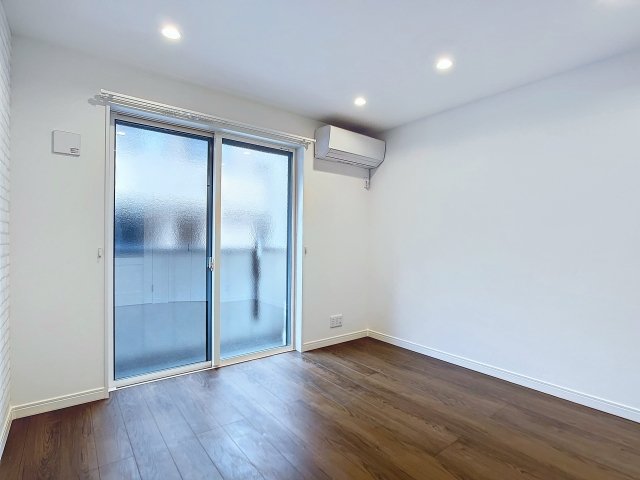 5.83帖の洋室です。