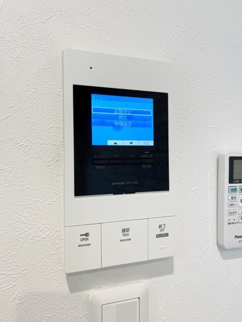 TVインターホン付きです。
