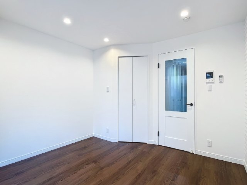 嬉しいウォークインクローゼット付きです。