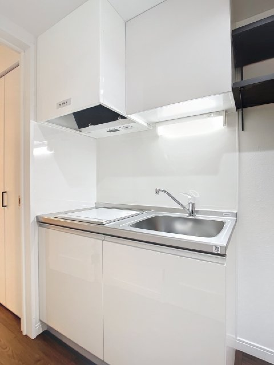 キッチンはIHコンロが設置されています。