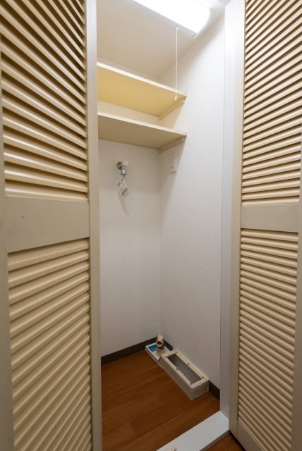 洗濯機を置けるスペースです。