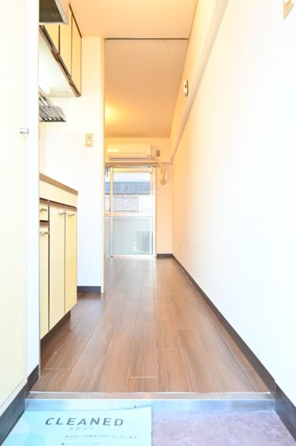 玄関からの様子です。