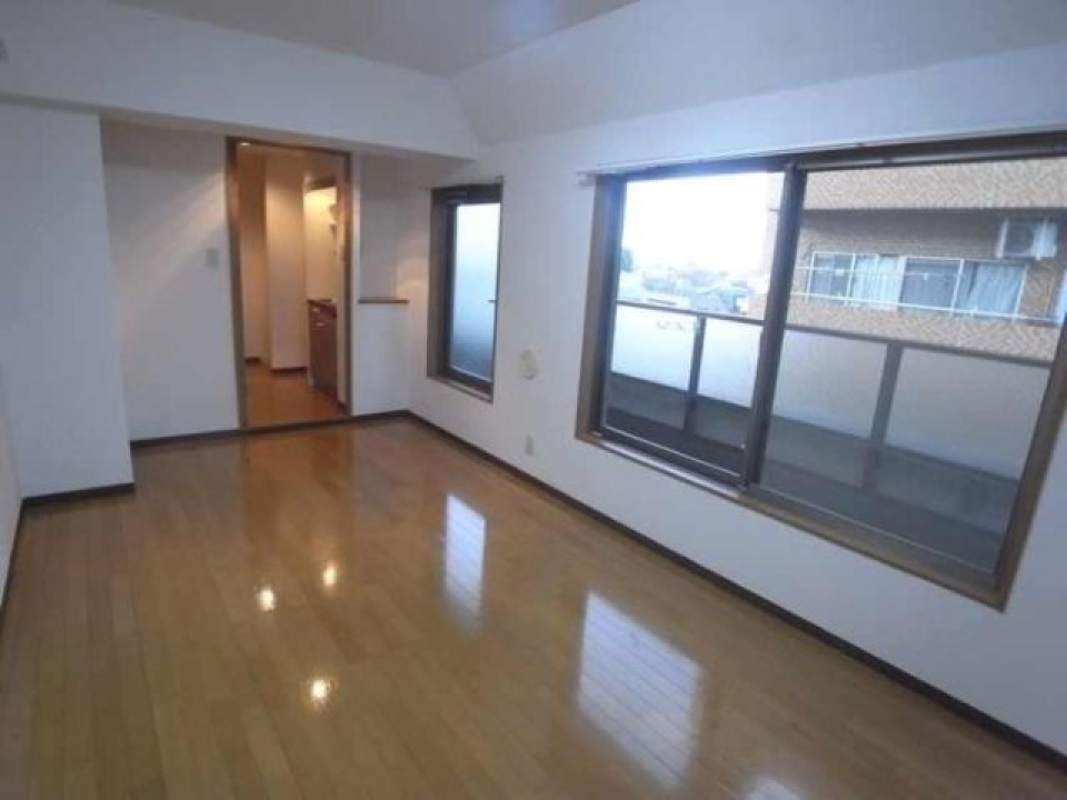 広々とバルコニーが続いています。