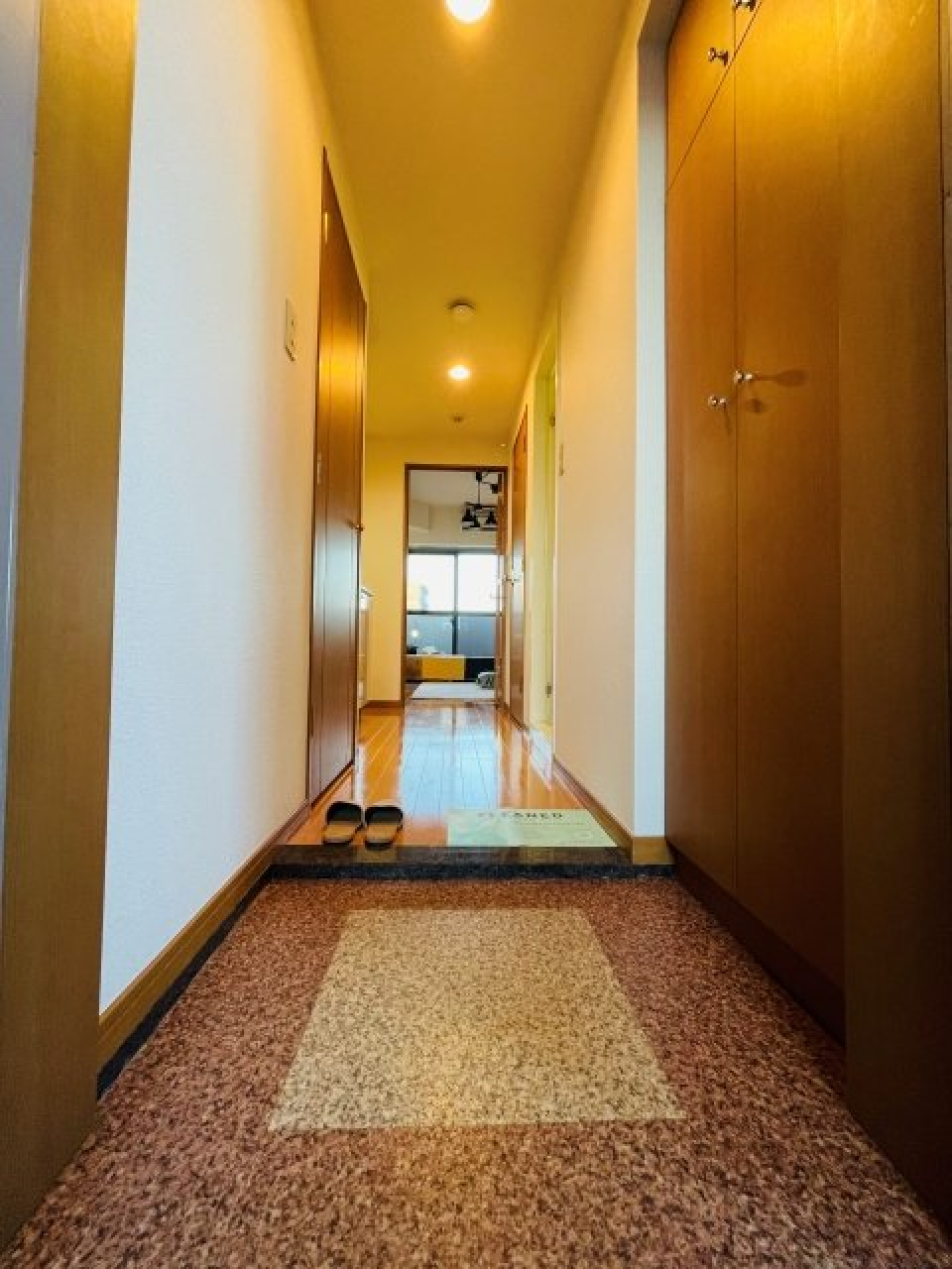 玄関からの様子です。
※家具･小物はイメージです※