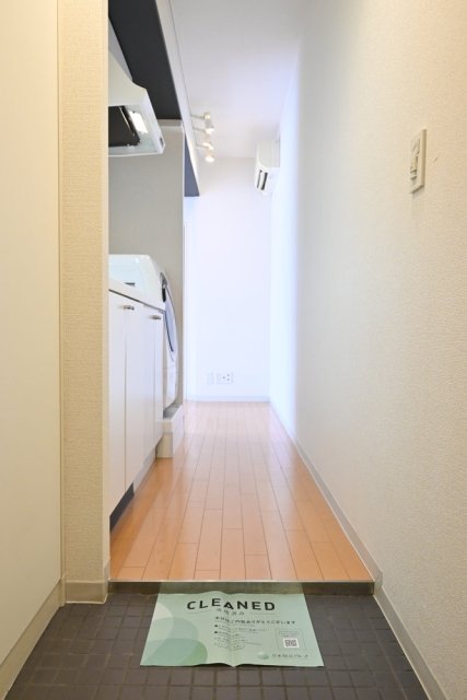 玄関でも、光が入るとこんなにも明るいんです。