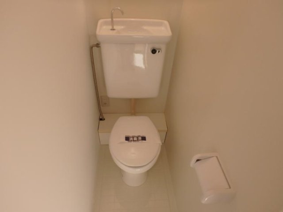 清潔感のあるトイレ。