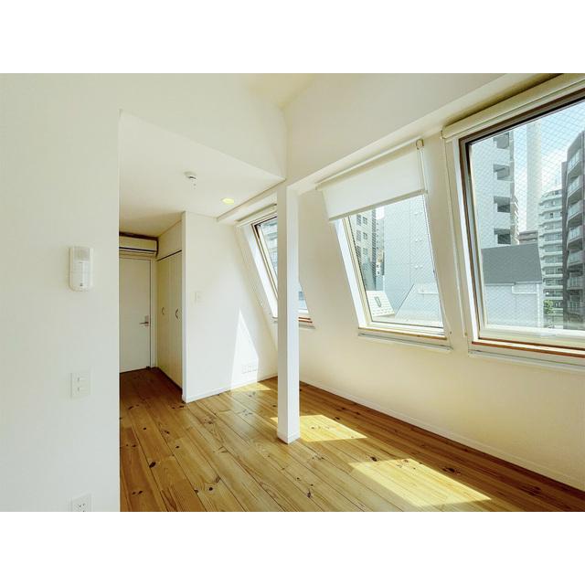 3階の洋室には天窓が3つ。