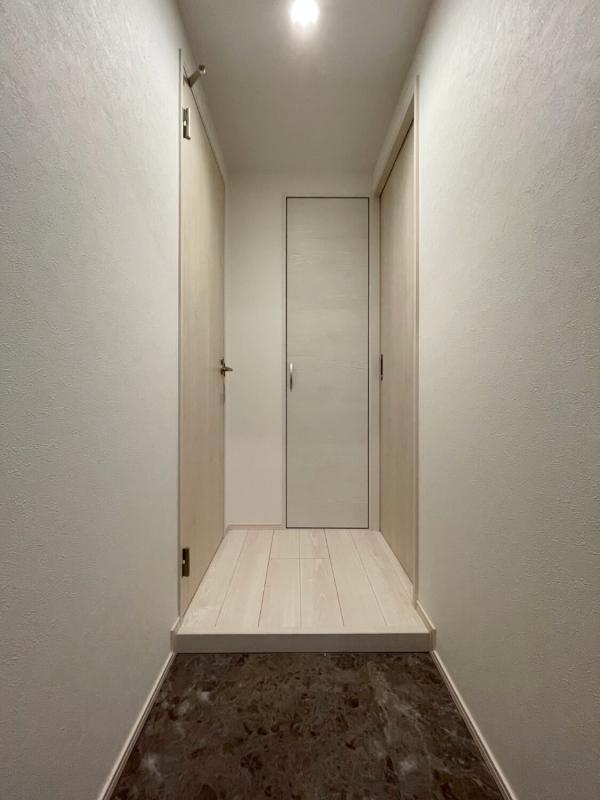 玄関からの様子です。