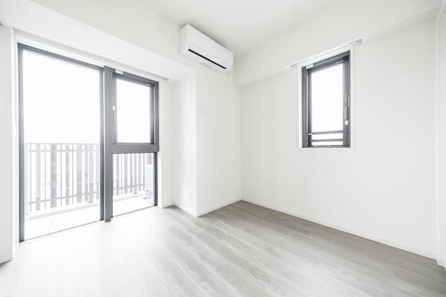 リビングに隣接する寝室は、5帖とコンパクトで落ち着く部屋。※写真は同タイプ住戸です。