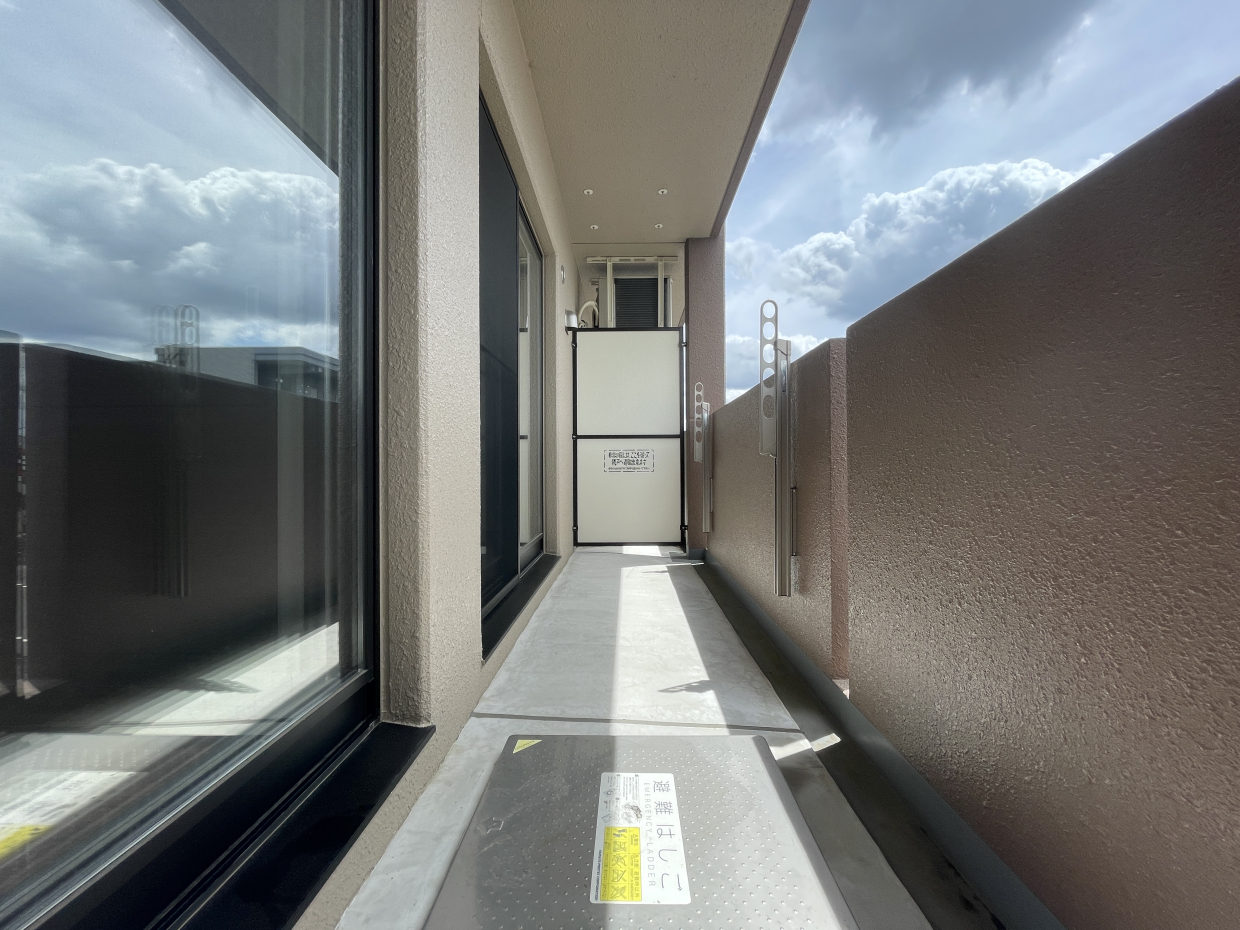 ベランダも日当たり良好です