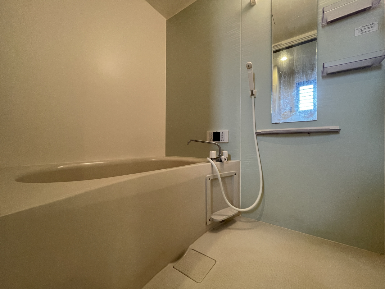 お風呂は追い炊き機能付き