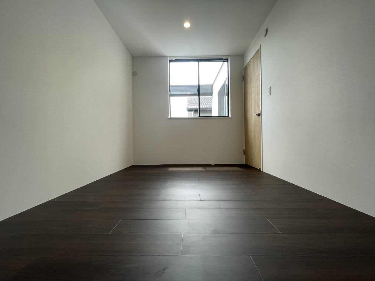 4.7帖とコンパクトな洋室