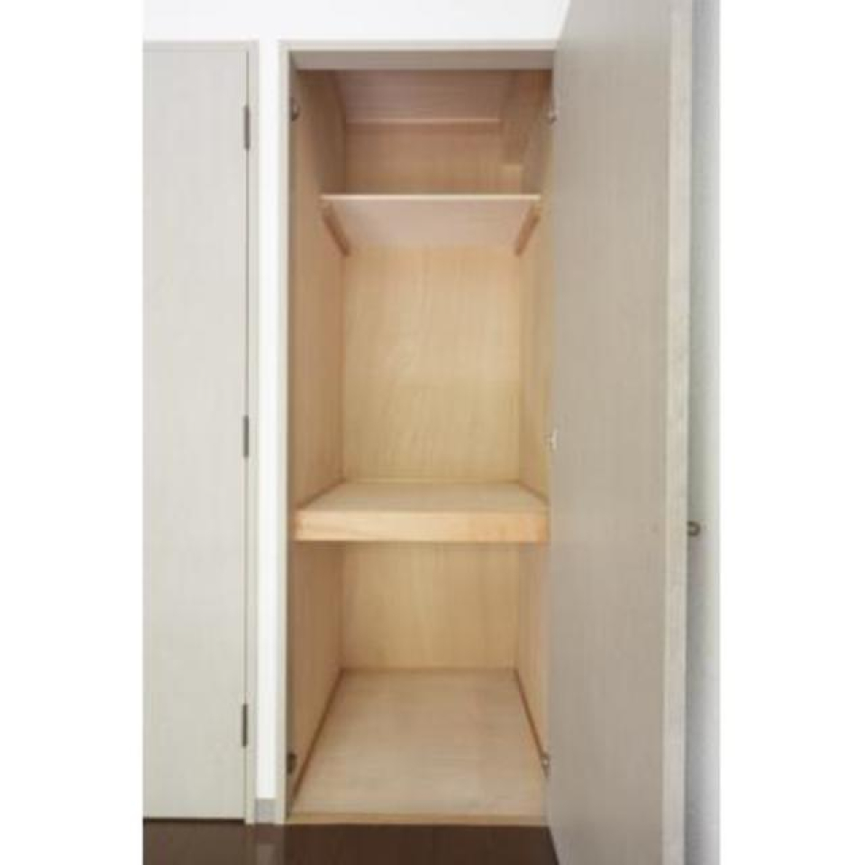 洋室には収納が付いています。
※写真は同タイプ住戸です。